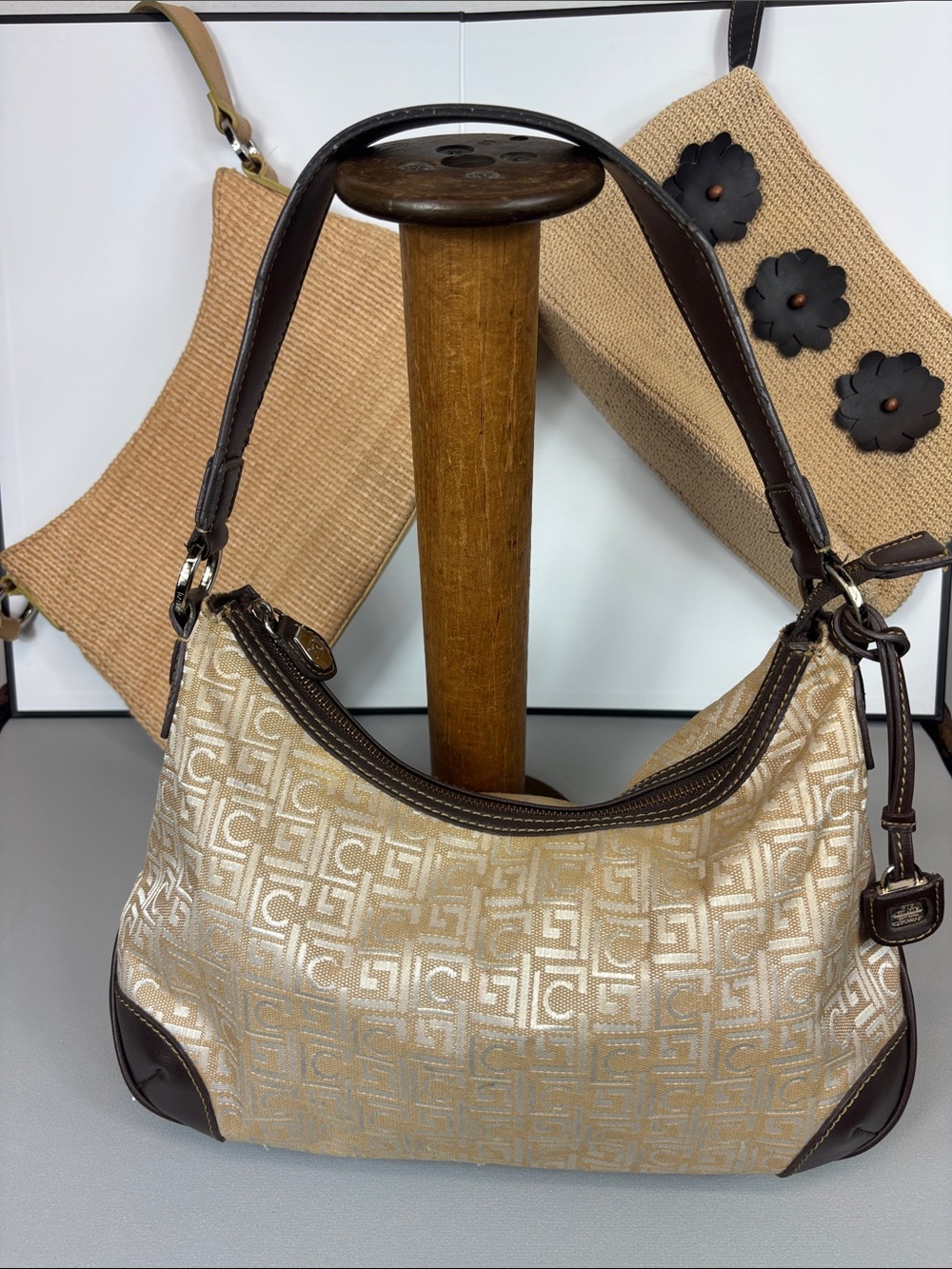 3/$15 ($5each) Lot Beige Pre-loved Imperfect/interior need cleaned $$$4.99 ship